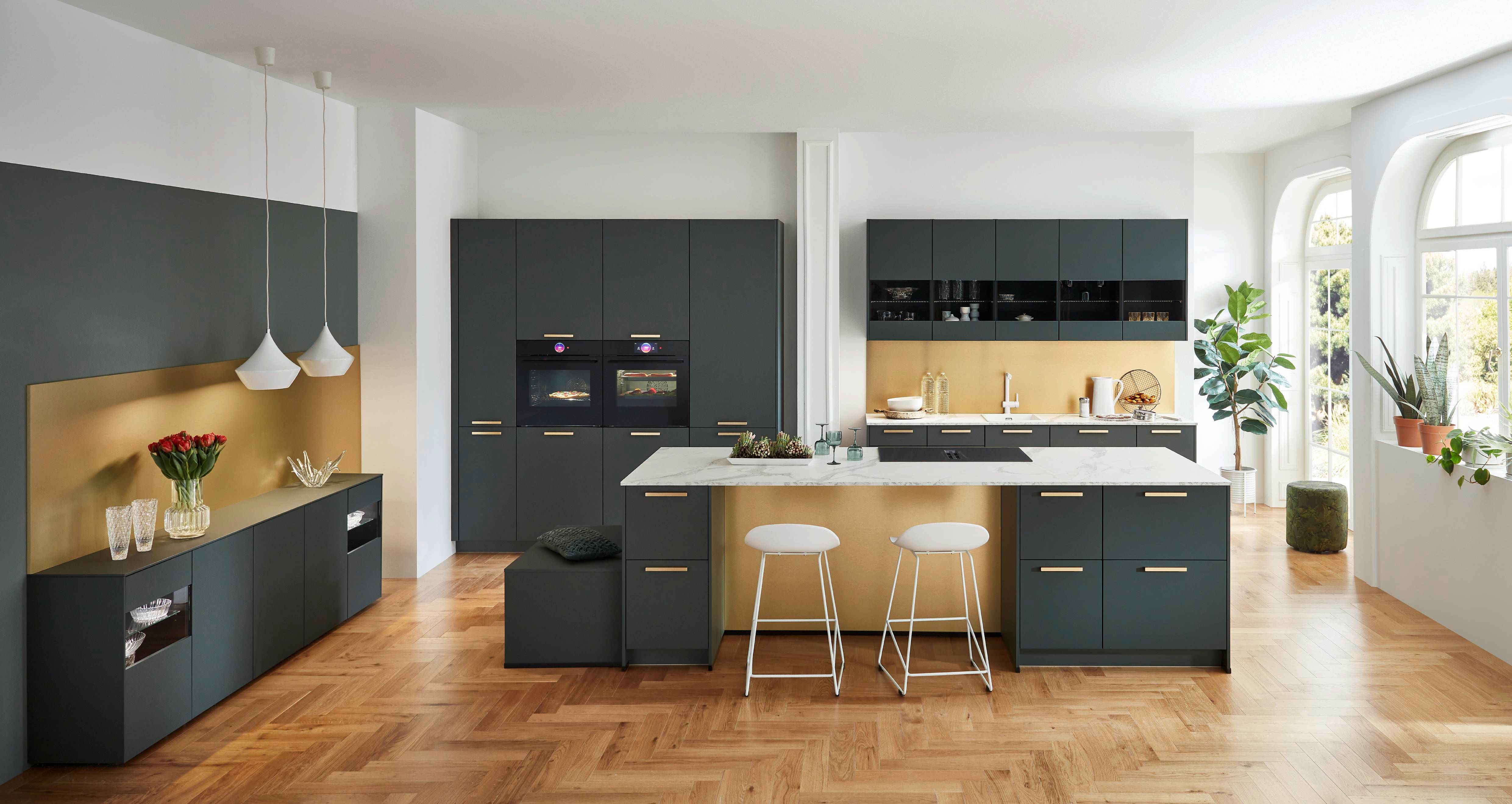 Nobilia-Küche_mineralgrün