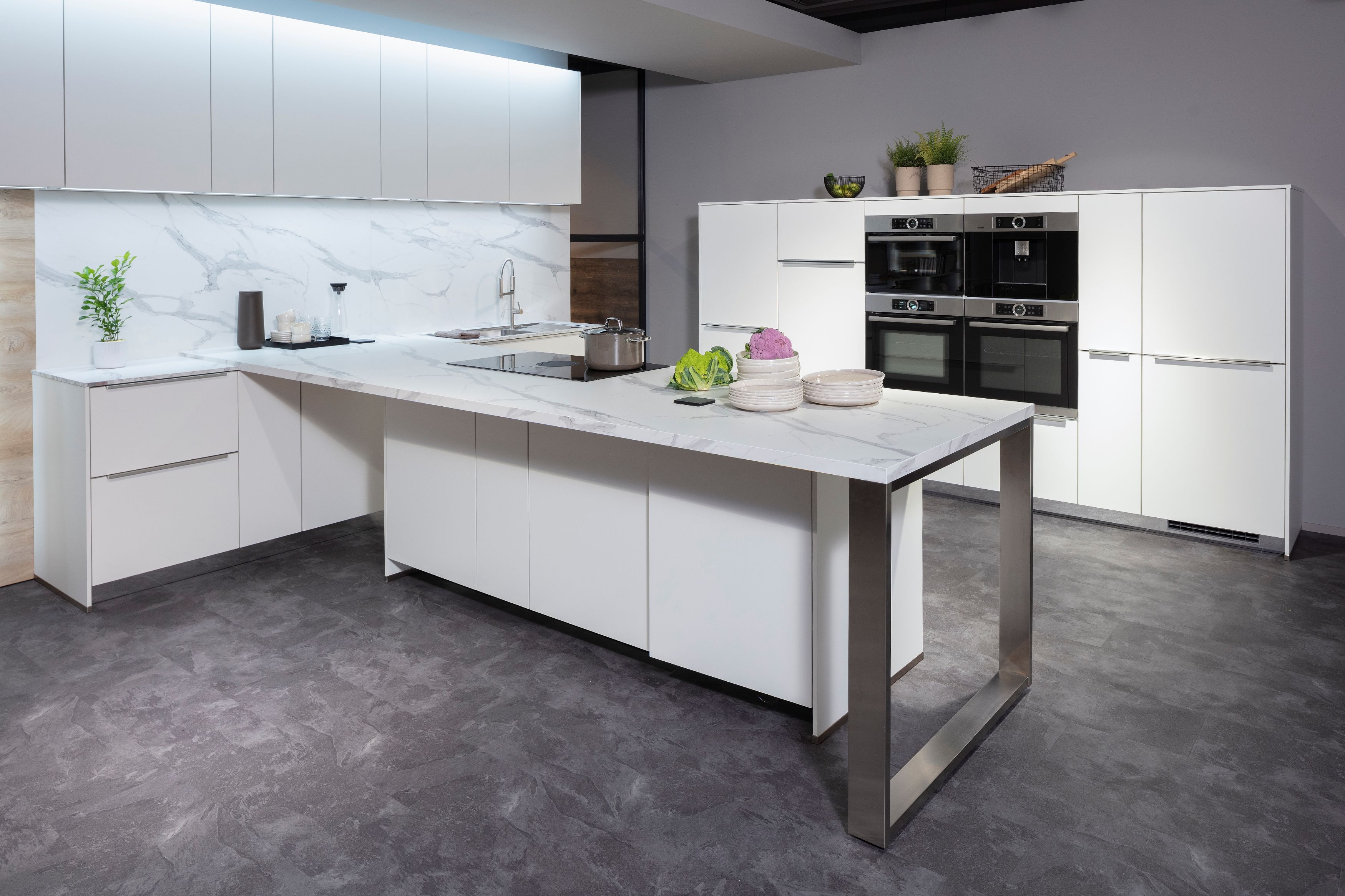 Nobilia-Küche_mit_Thekentisch