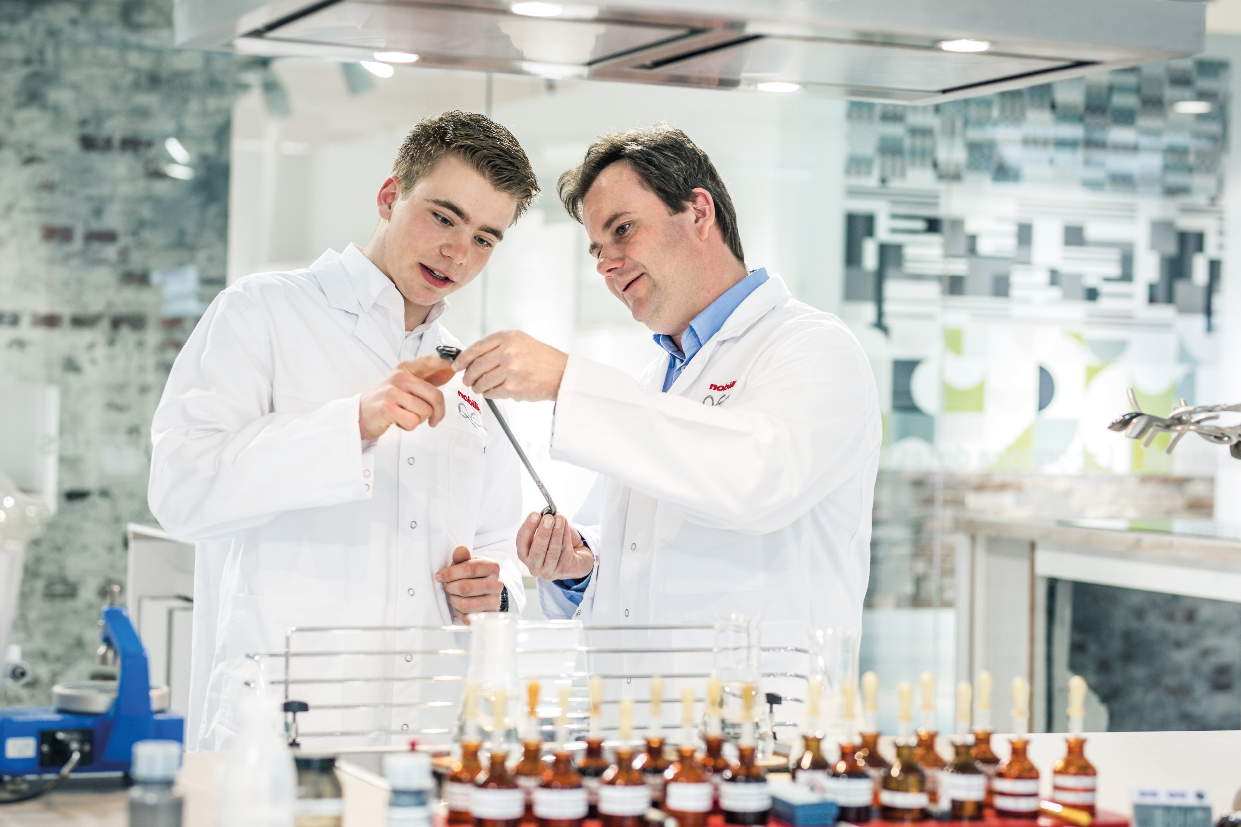 Nobilia Produktentwicklung Forscher im Labor