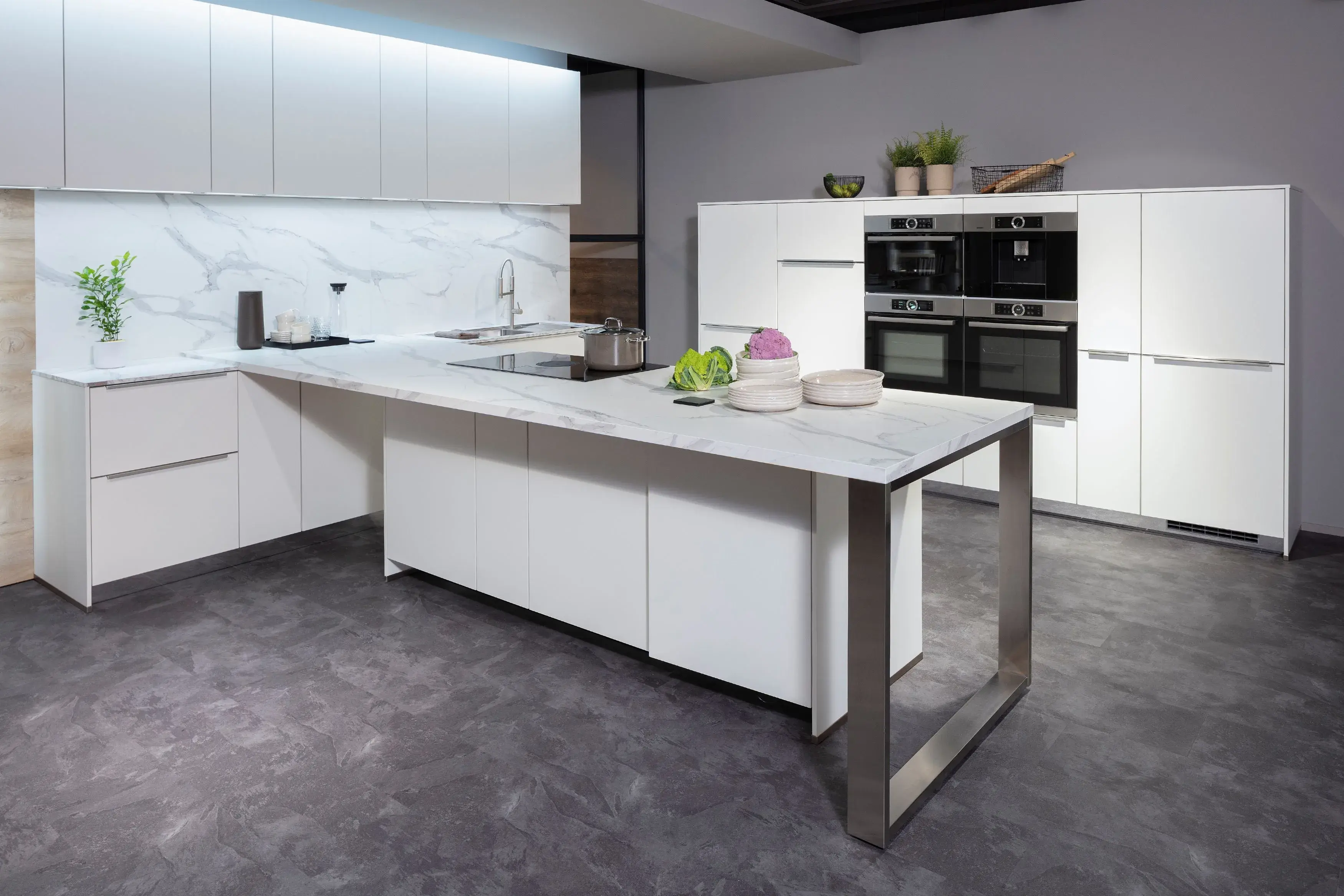 Nobilia-Küche_mit_Thekentisch