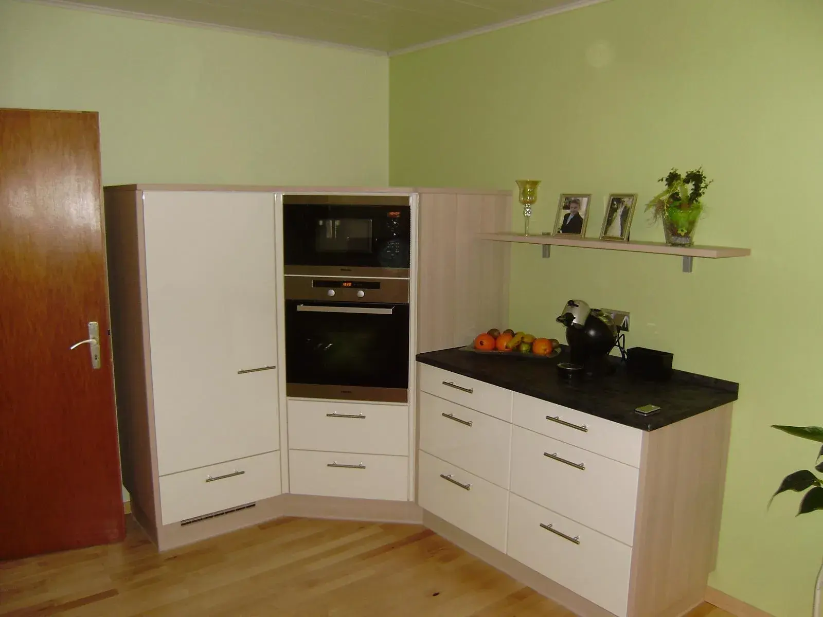 Geräteschrank_und_Vorratsschrank